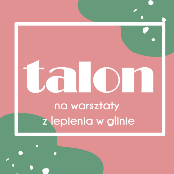 Ilustracja przedstawia nasz talon podarunkowy na warsztaty ceramiczne – elegancki, minimalistyczny projekt z grafiką ceramiki i ręcznie napisanym tekstem. Doskonały prezent dla każdego, kto chce spróbować swoich sił w pracy z gliną!